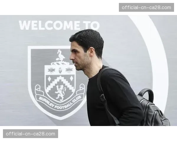 战术评论：阿尔特塔的临场变阵，如何帮助十人阿森纳守住胜果？